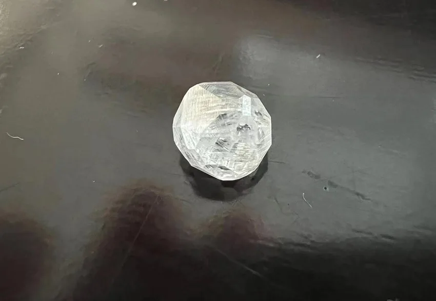 情丝戒制作流程第9步:清洁处理后的毛发培育钻石毛坯